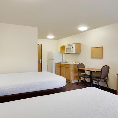 Woodspring Suites Baton Rouge East I-12 Экстерьер фото